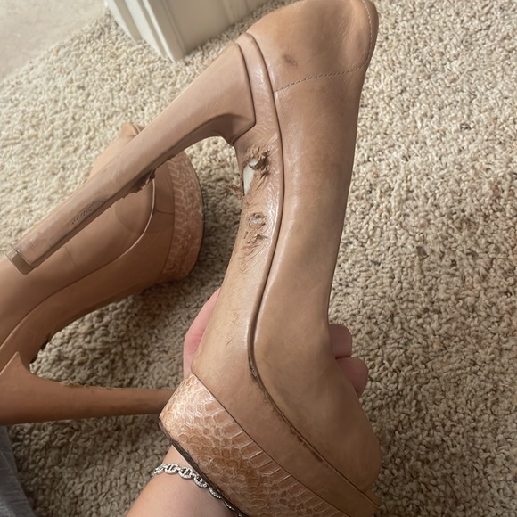 Rachel Zoe nude platform heels, some wear throughout (pictured) - Picture 7 of 10